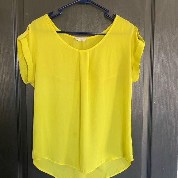 Mine Yellow Relaxed Short Sleeve Blouse - Picture 1 of 4